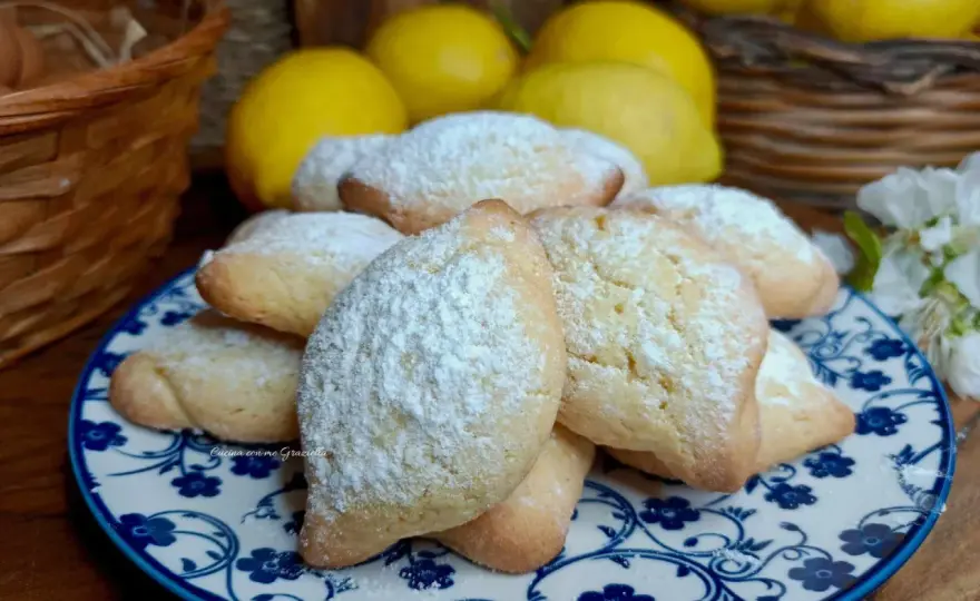 Biscotti con farina di mandorle, friabili e profumati