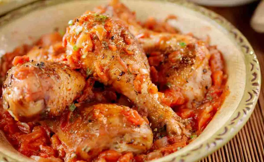 Pollo alla cacciatora tenero e saporito, con tutti i trucchi