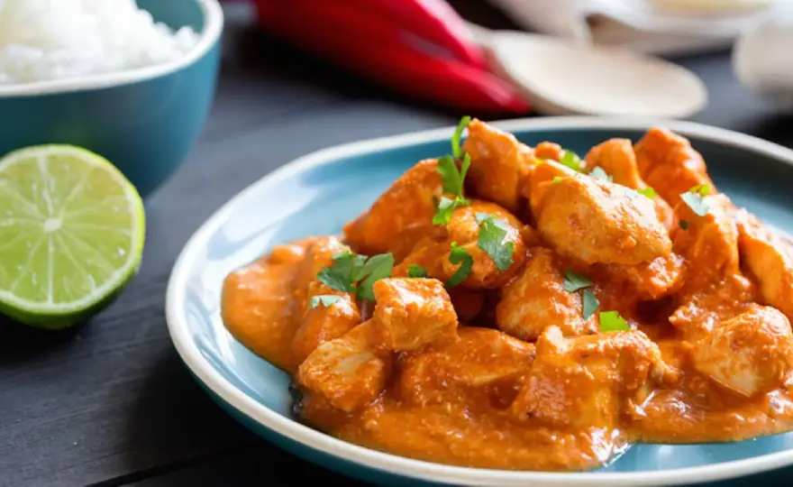 Bocconcini di pollo in padella morbidi e saporiti
