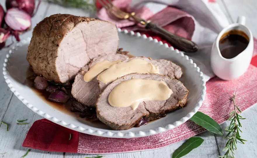 Arrosto di vitello morbido con sughetto, i trucchi in pentola