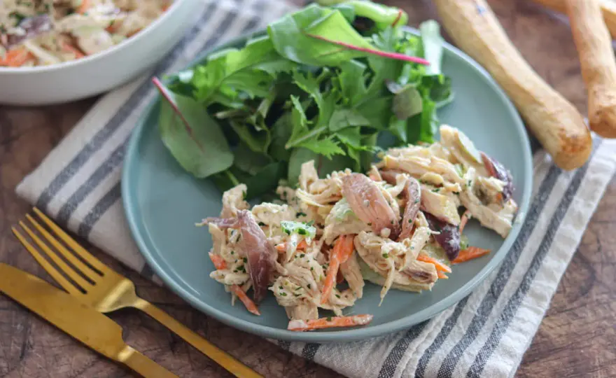 Insalata di pollo morbida, ricetta e varianti pratiche