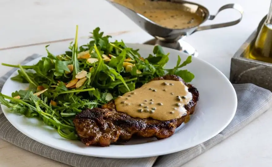 Filetto al pepe verde, tenero e con salsa cremosa