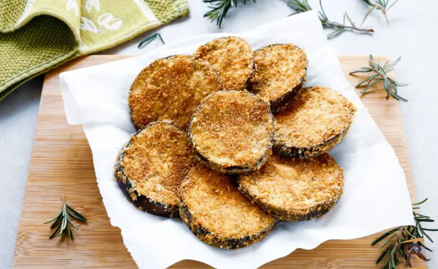 Cotolette di melanzane croccanti, anche al forno