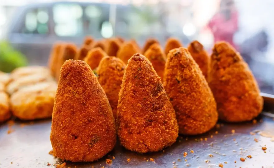 Arancino o arancina? Differenze, forme e come sceglierli