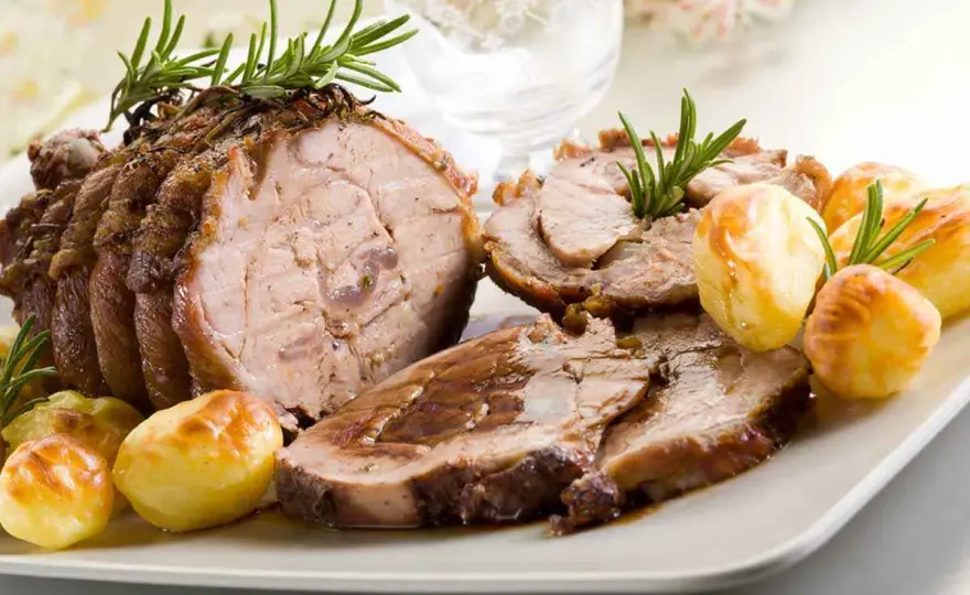 Arrosto di vitello tenero: tempi, temperatura e trucchi